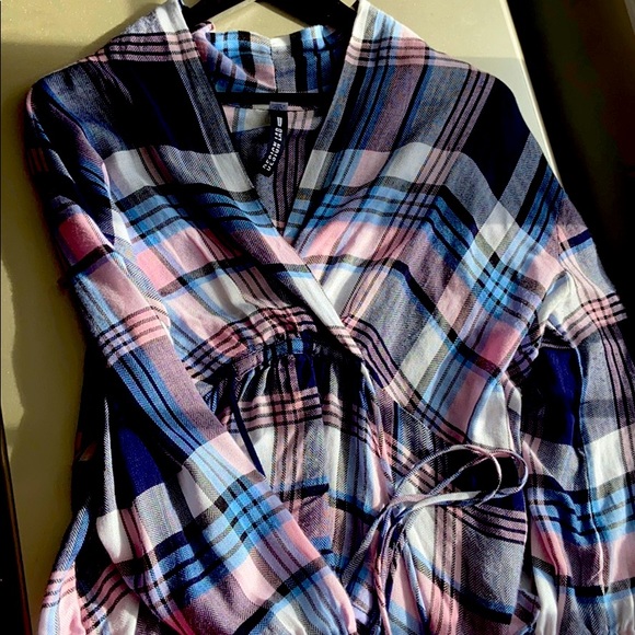 Long sleeve blouse - Picture 1 of 6